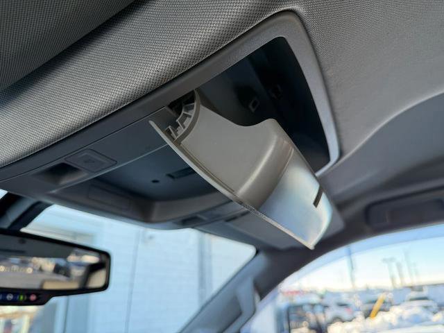 Used 2018 GMC Sierra 2500 SLT w/ Duramax Plus Package image 37