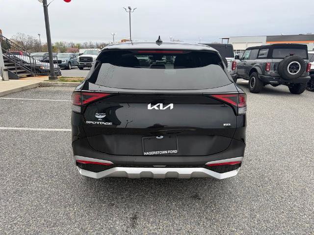 Used 2024 Kia Sportage LX image 4