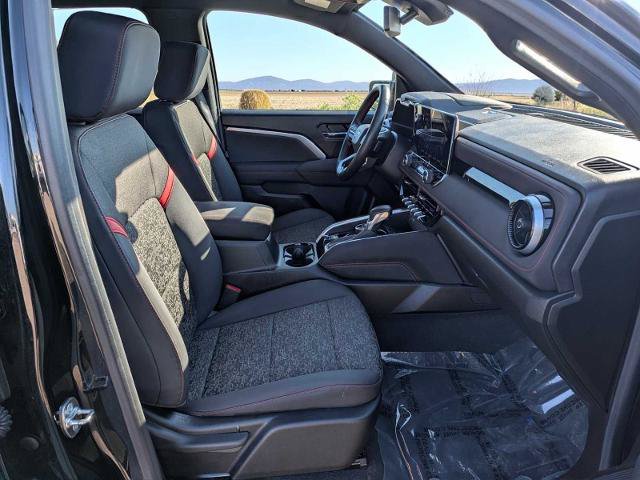 Used 2024 Chevrolet Colorado Z71 w/ Z71 Convenience Package 2 AWD/4WD image 17
