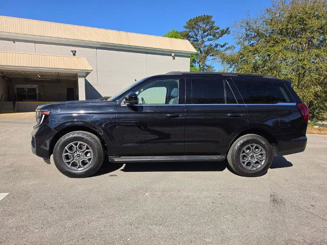 Certified 2025 Ford Expedition Active image 2