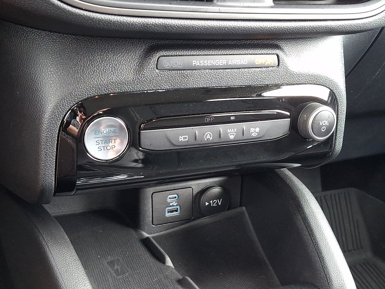 Certified 2023 Ford Escape Active w/ Tech Pack #2 AWD/4WD image 18