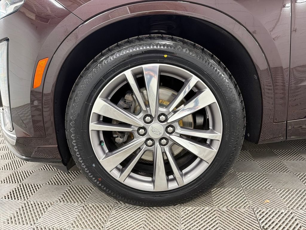 Used 2020 Cadillac XT6 Premium Luxury image 16