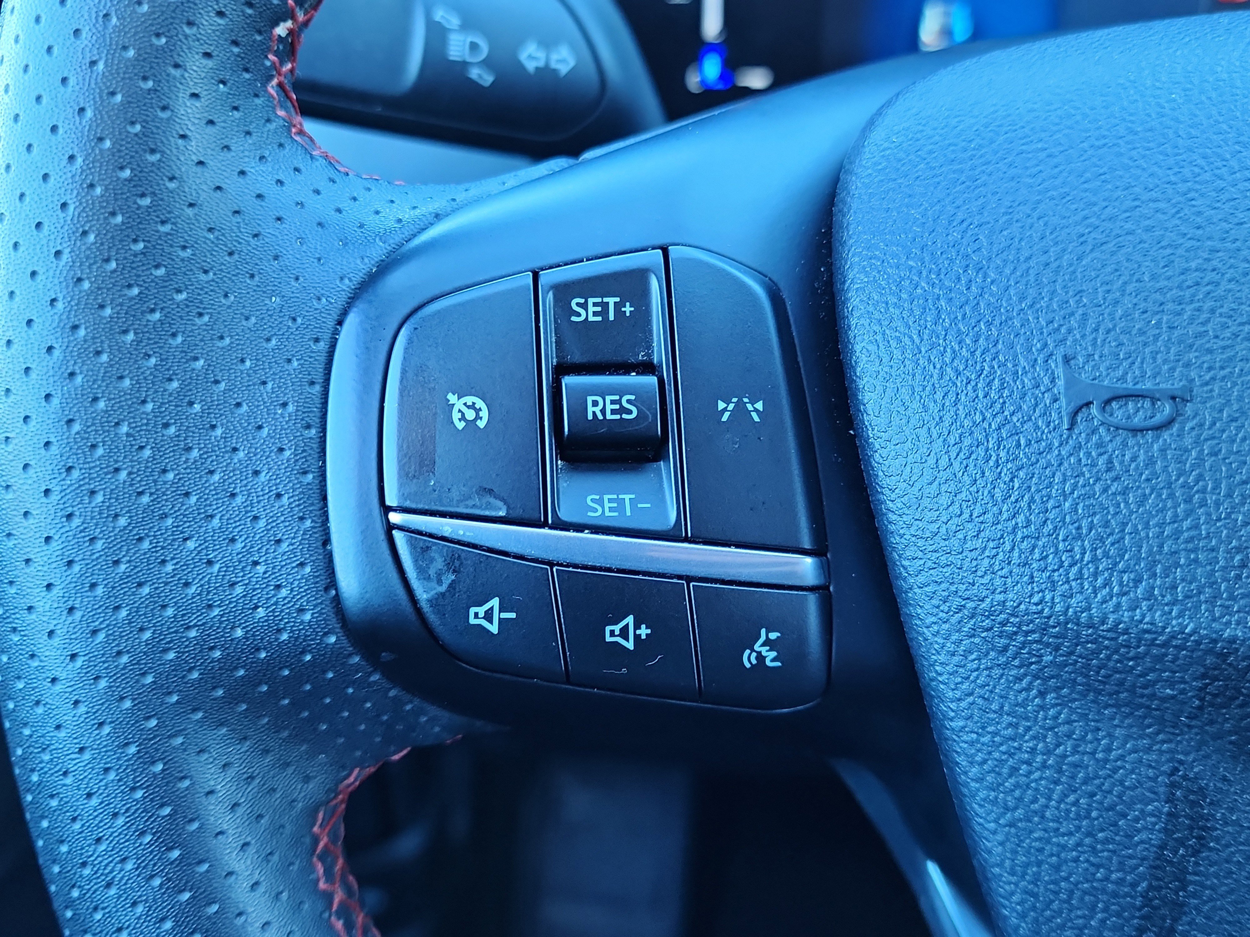 Certified 2024 Ford Escape ST-Line image 19