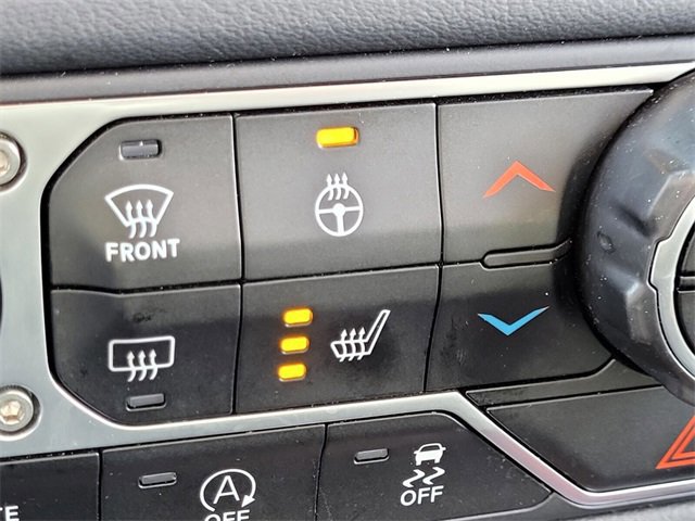 Used 2024 Jeep Wrangler Sahara image 19