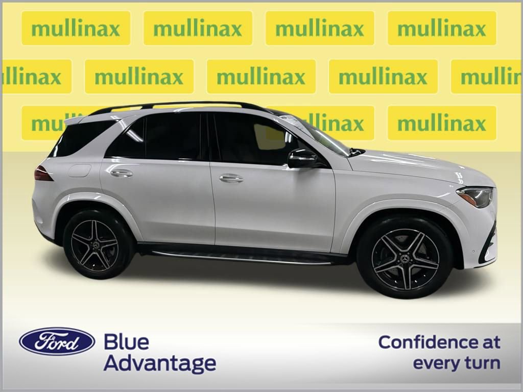 Used 2025 Mercedes-Benz GLE 450e 4MATIC image 2