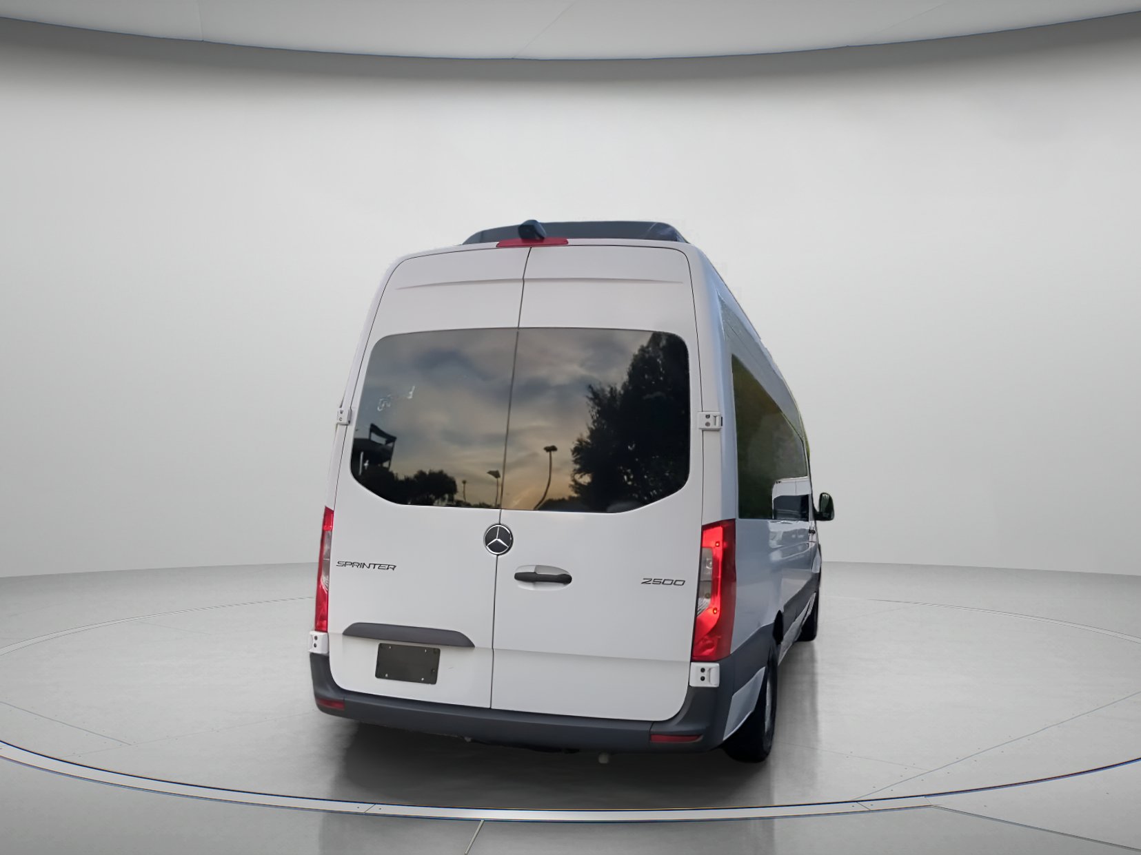 Used 2025 Mercedes-Benz Sprinter 2500 image 26