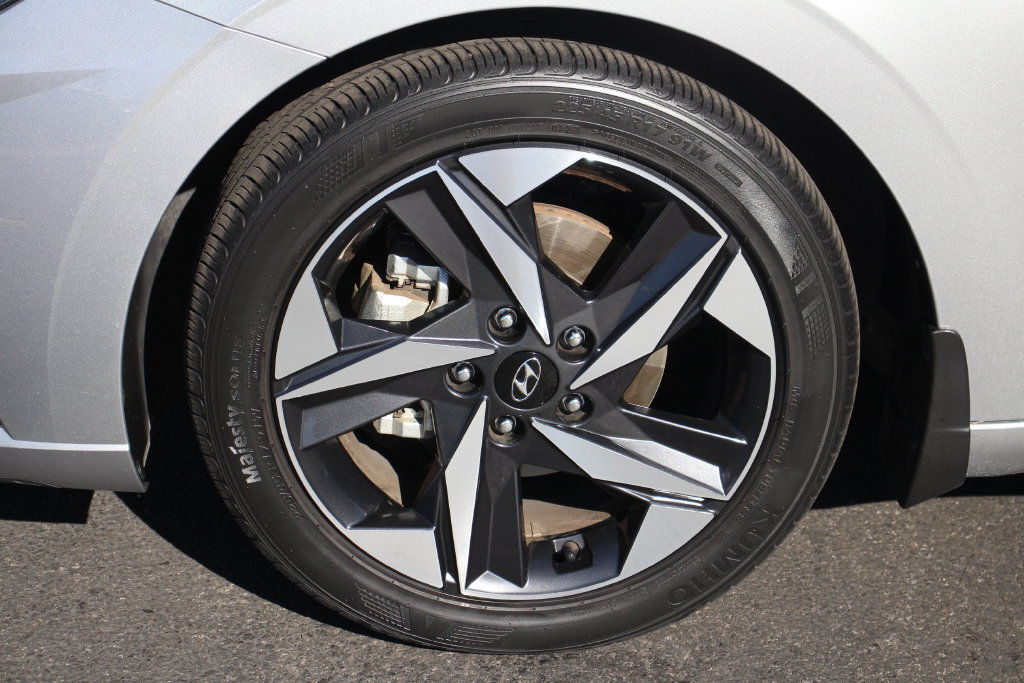 Used 2023 Hyundai Elantra SEL w/ Convenience Package FWD image 14