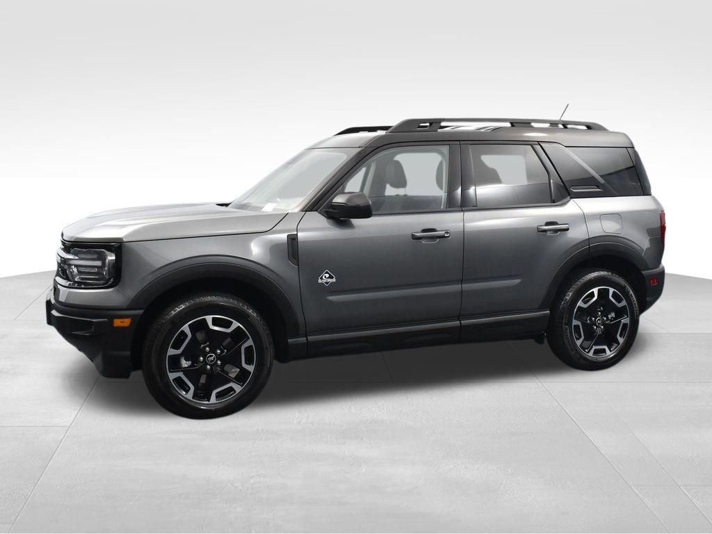 Certified 2024 Ford Bronco Sport Outer Banks w/ Tech Package image 2