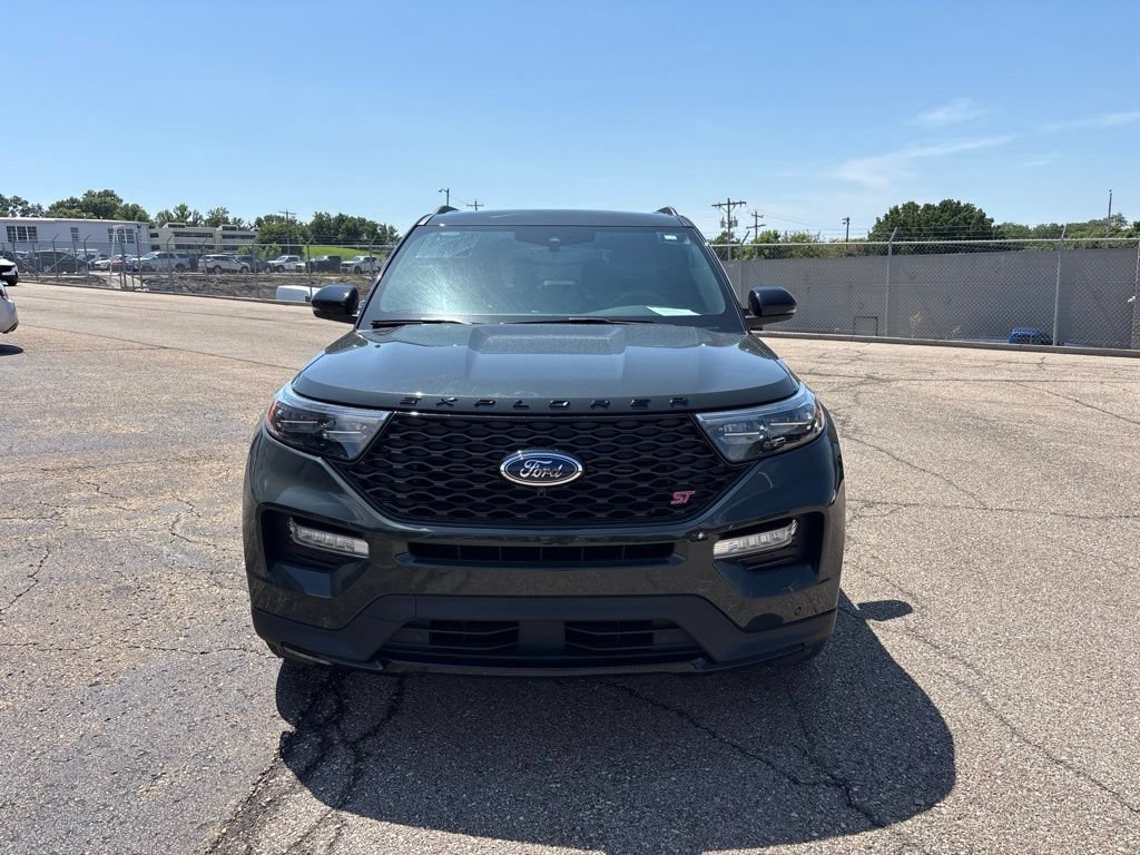 Certified 2024 Ford Explorer ST w/ Equipment Group 401A AWD/4WD image 2