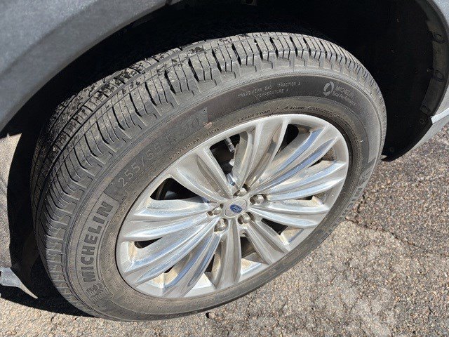 Certified 2023 Ford Explorer Limited w/ Limited Technology Package image 11