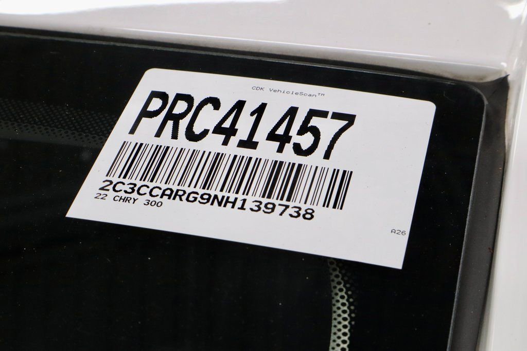 Used 2022 Chrysler 300 Touring image 36