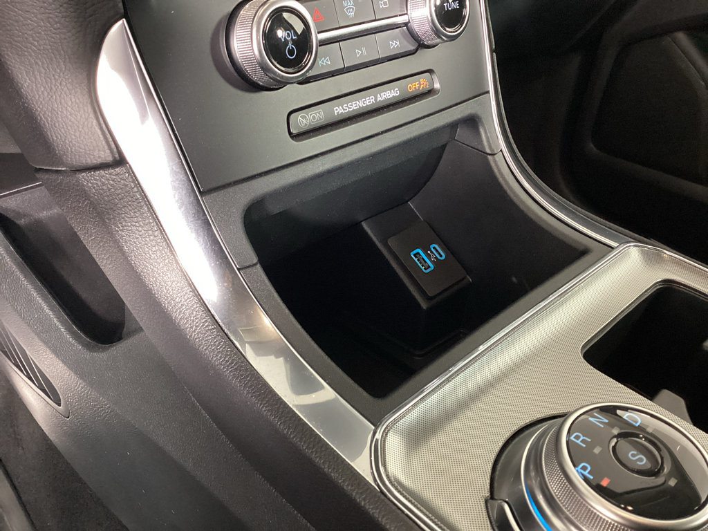 Certified 2024 Ford Edge Titanium AWD/4WD image 23