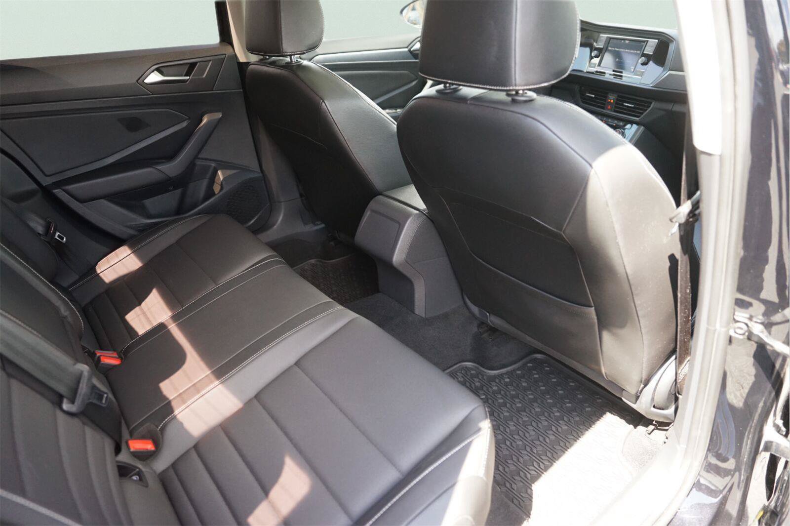 Used 2022 Volkswagen Jetta SE FWD image 15