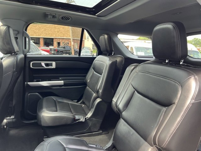 Certified 2022 Ford Explorer XLT w/ Equipment Group 202A image 17