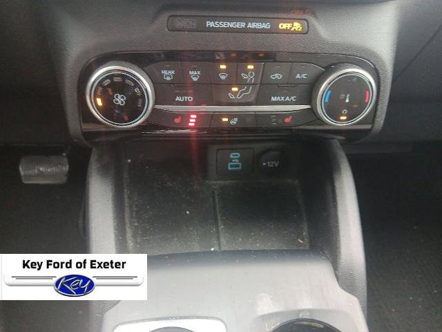 Certified 2022 Ford Escape SE w/ Cold Weather Package AWD/4WD image 24