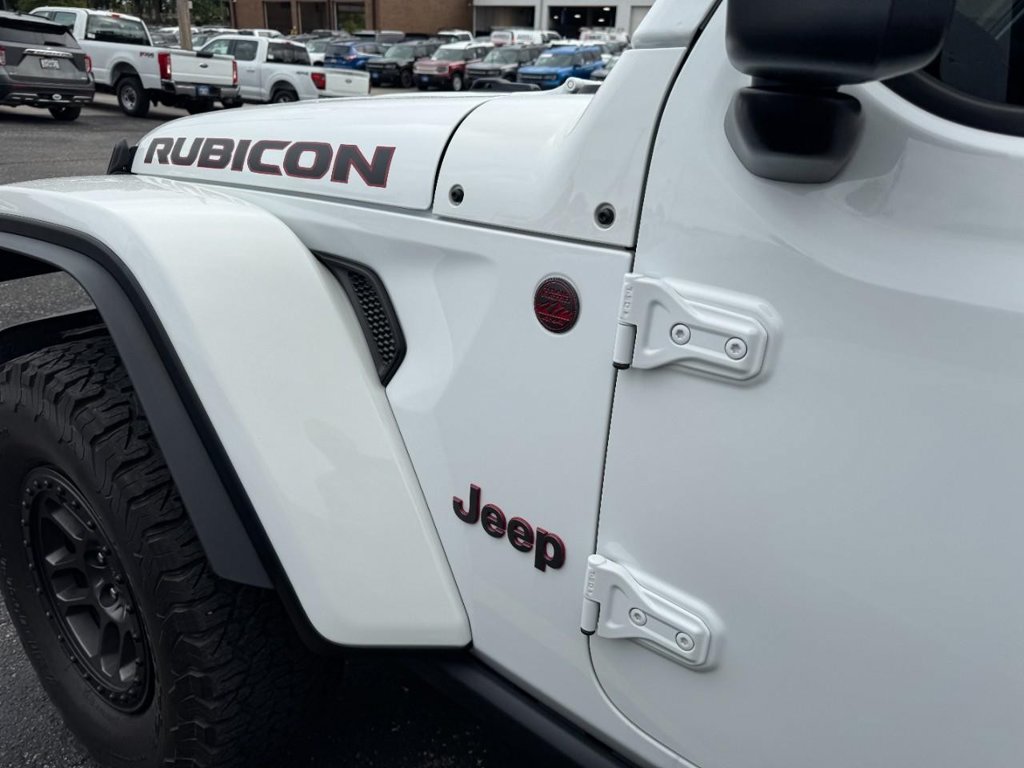Used 2022 Jeep Wrangler Unlimited Rubicon w/ Xtreme Recon 35" Tire Package AWD/4WD image 7