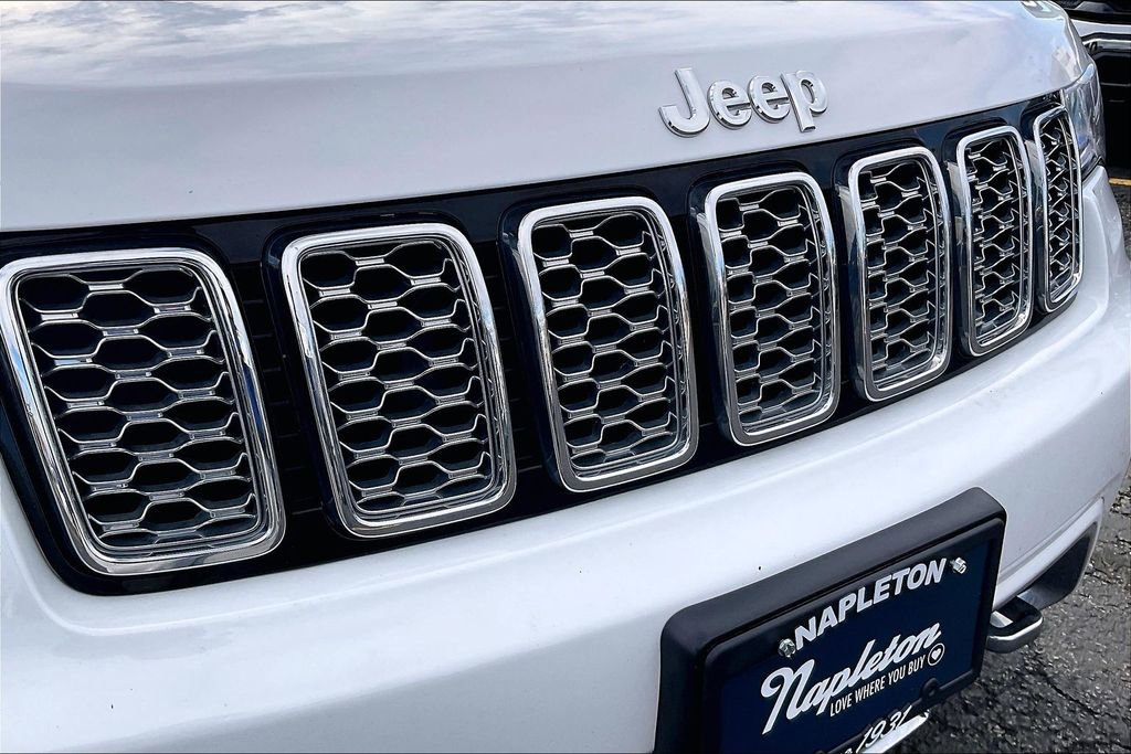 Used 2021 Jeep Grand Cherokee Overland AWD/4WD image 29