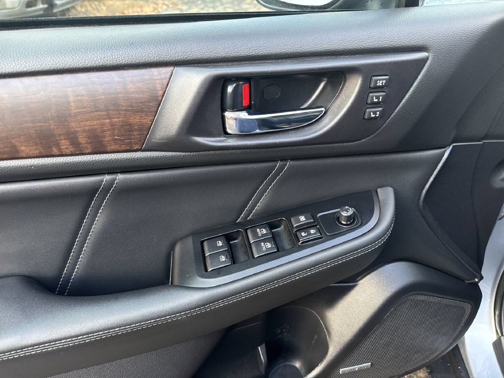 Used 2019 Subaru Outback 2.5i Limited AWD/4WD image 13