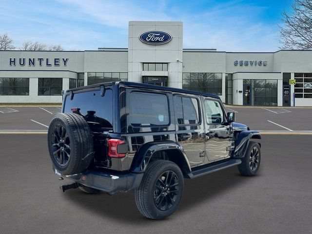 Used 2021 Jeep Wrangler Unlimited Sahara w/ Cold Weather Group AWD/4WD image 4