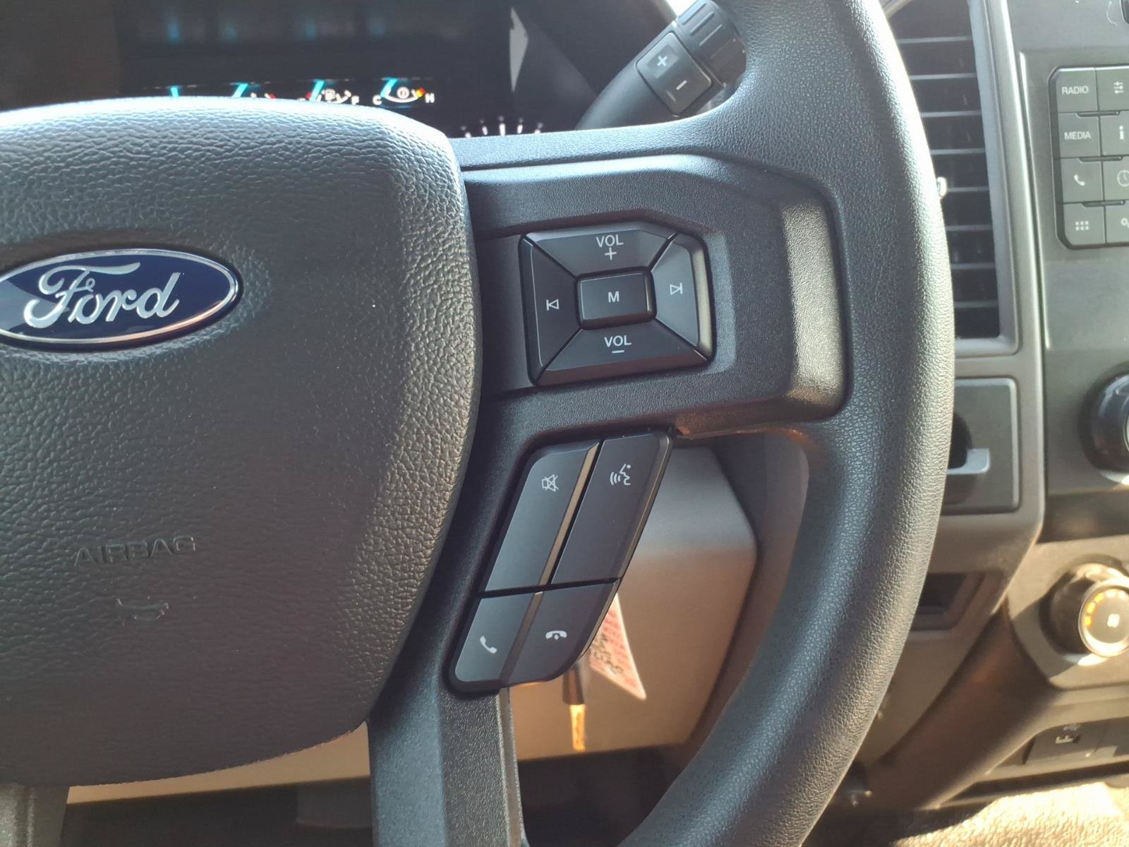Certified 2022 Ford F250 XL RWD image 18