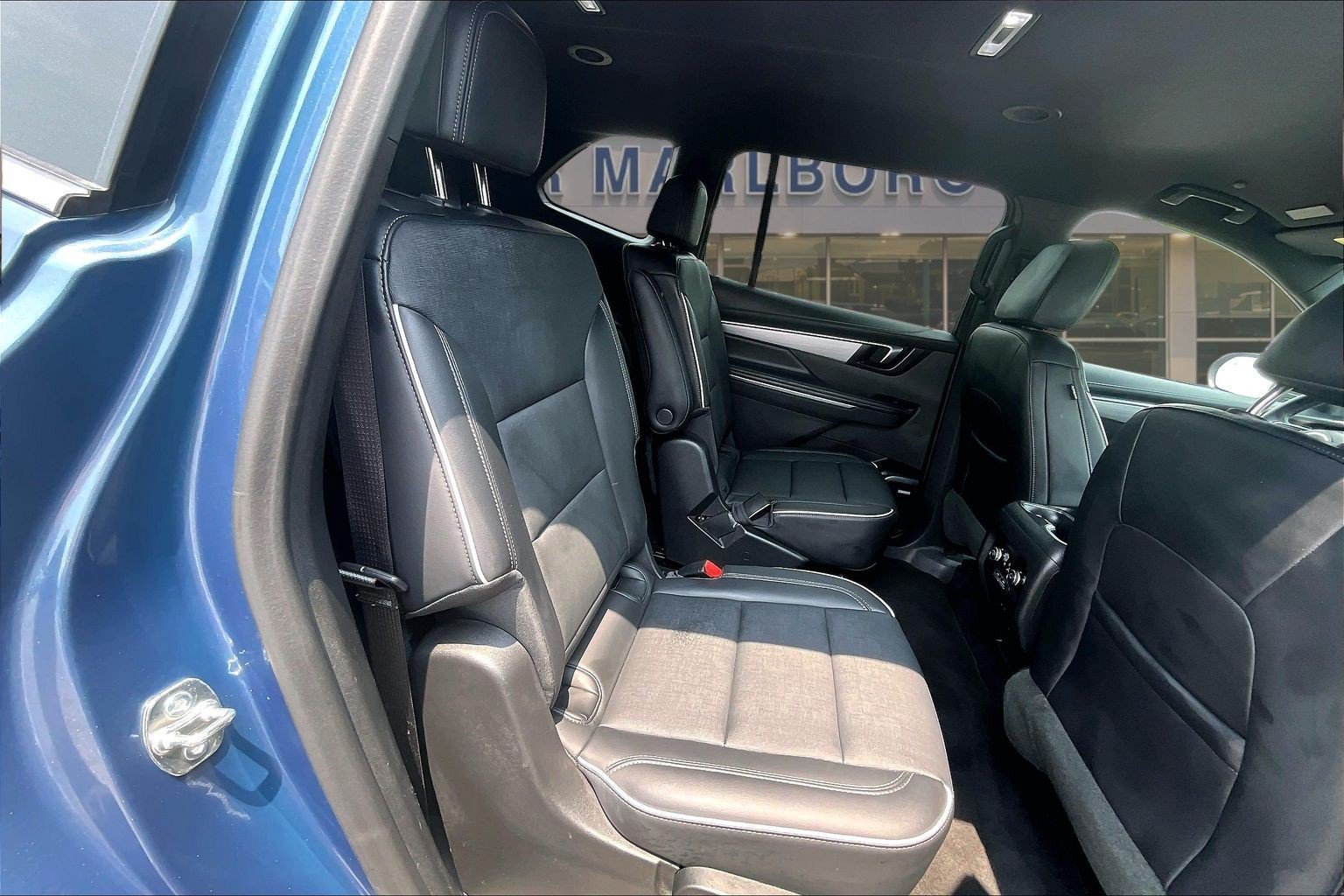 Used 2025 Buick Enclave Preferred FWD image 27