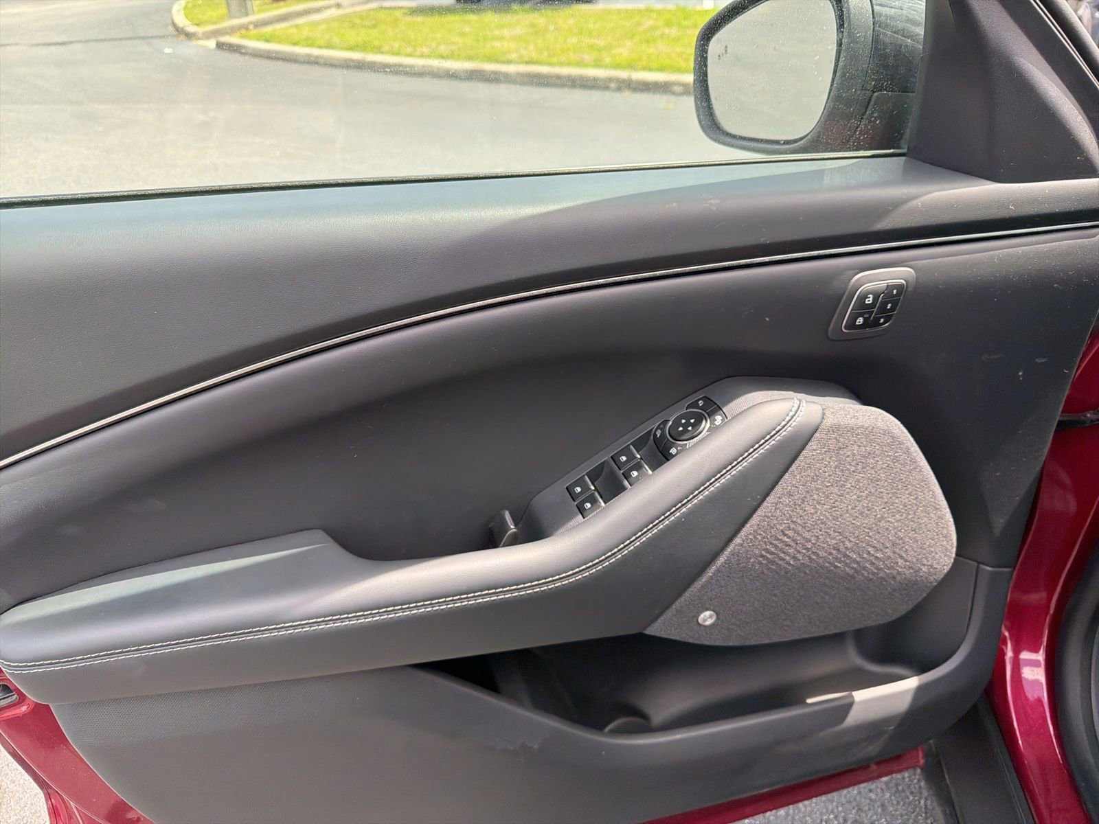 Certified 2025 Ford Mustang Mach-E Premium image 16