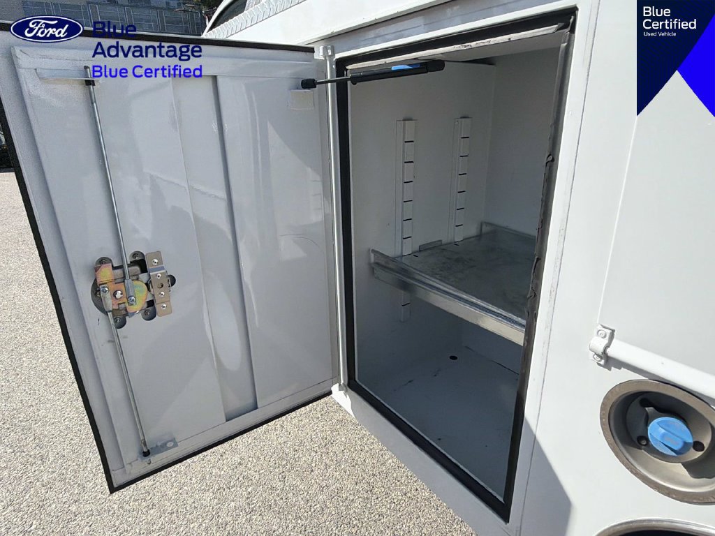 Certified 2022 Ford F550 Luxury RWD image 10