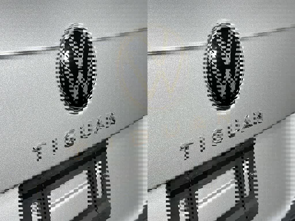 Used 2023 Volkswagen Tiguan SE R-Line image 11