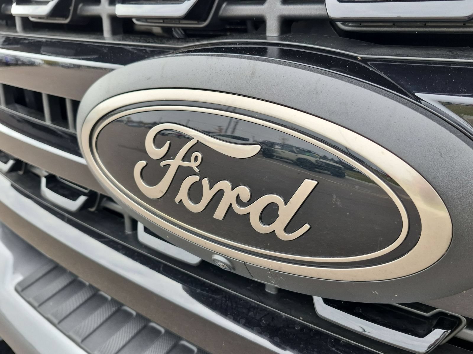 Certified 2024 Ford F250 Lariat w/ Lariat Ultimate Package AWD/4WD image 9