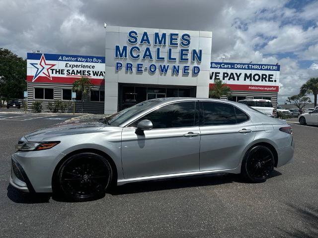 Used 2022 Toyota Camry XSE FWD image 2
