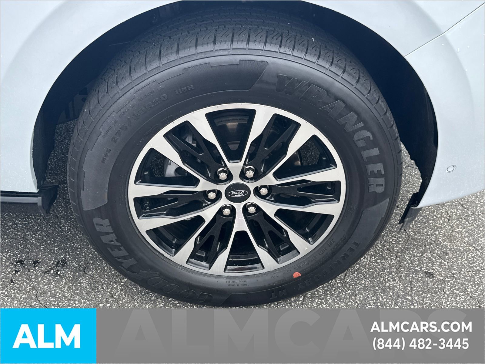 Certified 2025 Ford Expedition Platinum AWD/4WD image 15