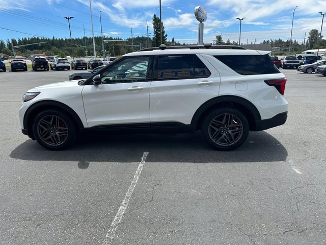 Certified 2025 Ford Explorer ST AWD/4WD image 6