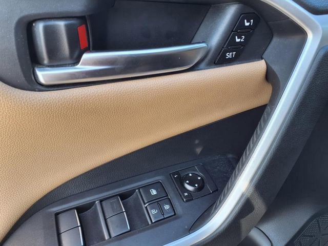 Used 2020 Toyota RAV4 Limited w/ Limited Grade Weather Package image 11