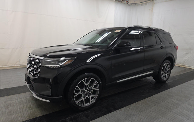 Certified 2025 Ford Explorer Platinum w/ Ultimate Package