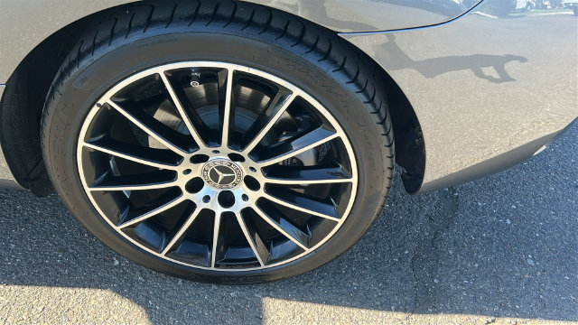 Used 2018 Mercedes-Benz SLC 300 image 6