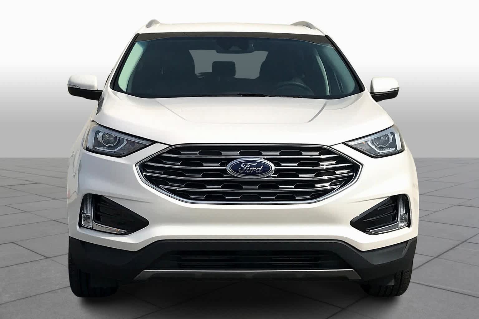 Certified 2019 Ford Edge SEL w/ Equipment Group 201A AWD/4WD image 4