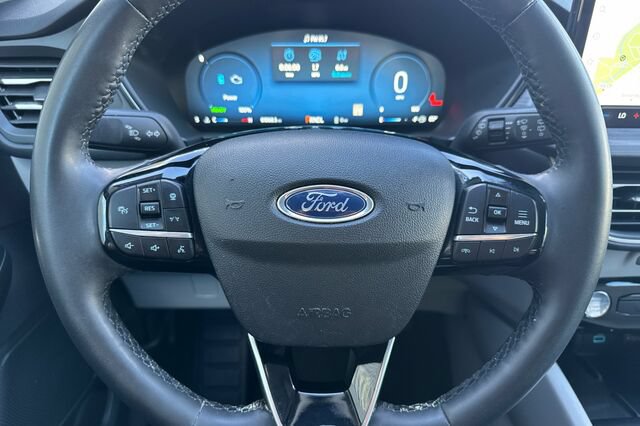 Certified 2023 Ford Escape SE w/ PHEV Premium Package FWD image 24