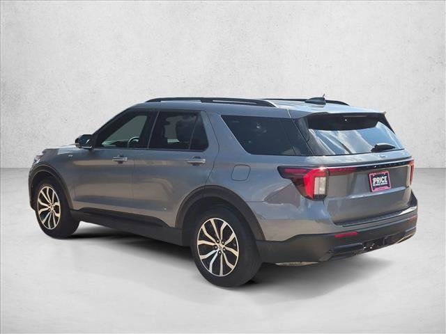 Certified 2025 Ford Explorer ST-Line RWD image 8