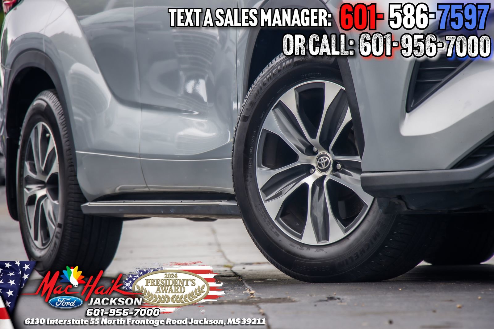 Used 2020 Toyota Highlander XLE FWD image 2
