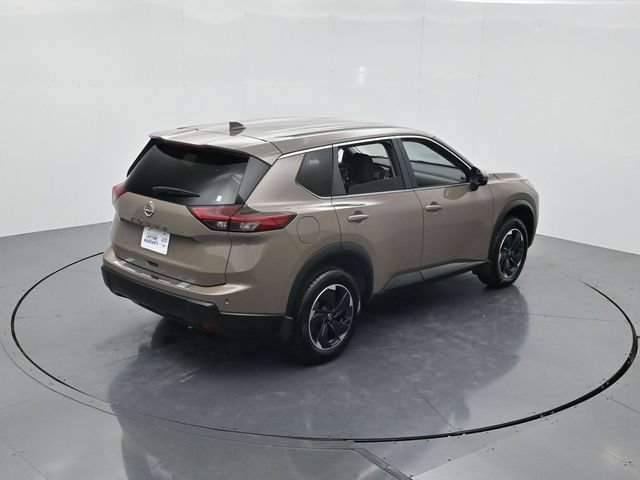 Used 2025 Nissan Rogue SV FWD image 40