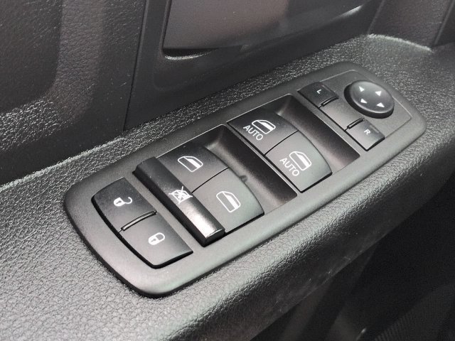 Used 2022 RAM 2500 Tradesman w/ Chrome Appearance Group AWD/4WD image 29