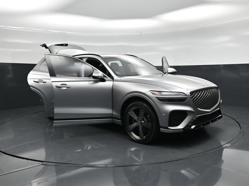 Used 2024 Genesis GV70 3.5T Sport w/ Sport Advanced Package AWD/4WD image 31