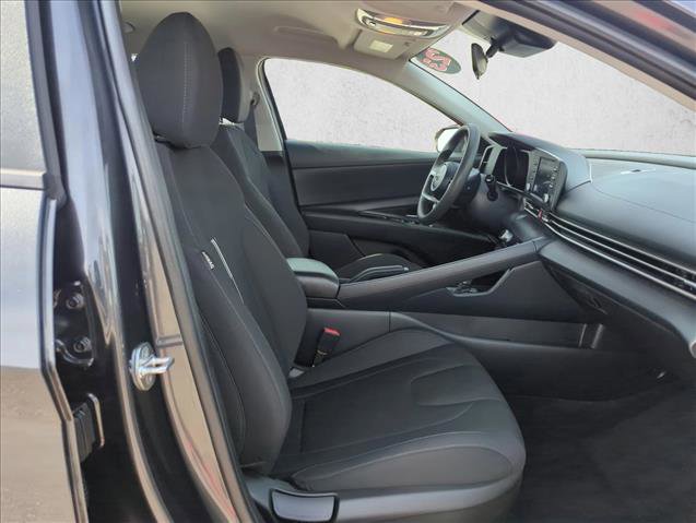 Used 2023 Hyundai Elantra SEL FWD image 22