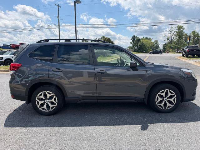Used 2022 Subaru Forester Premium AWD/4WD image 6