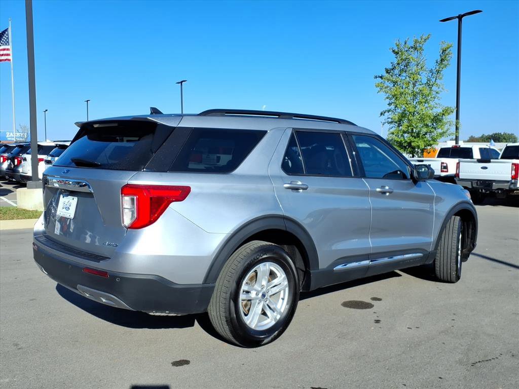 Certified 2023 Ford Explorer XLT w/ Equipment Group 202A image 5