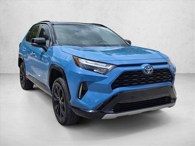 Used 2022 Toyota RAV4 XSE AWD/4WD image 3