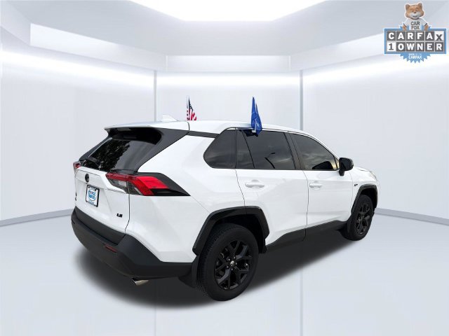 Used 2025 Toyota RAV4 LE FWD image 9