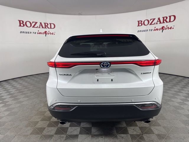 Used 2024 Toyota Venza Limited image 4