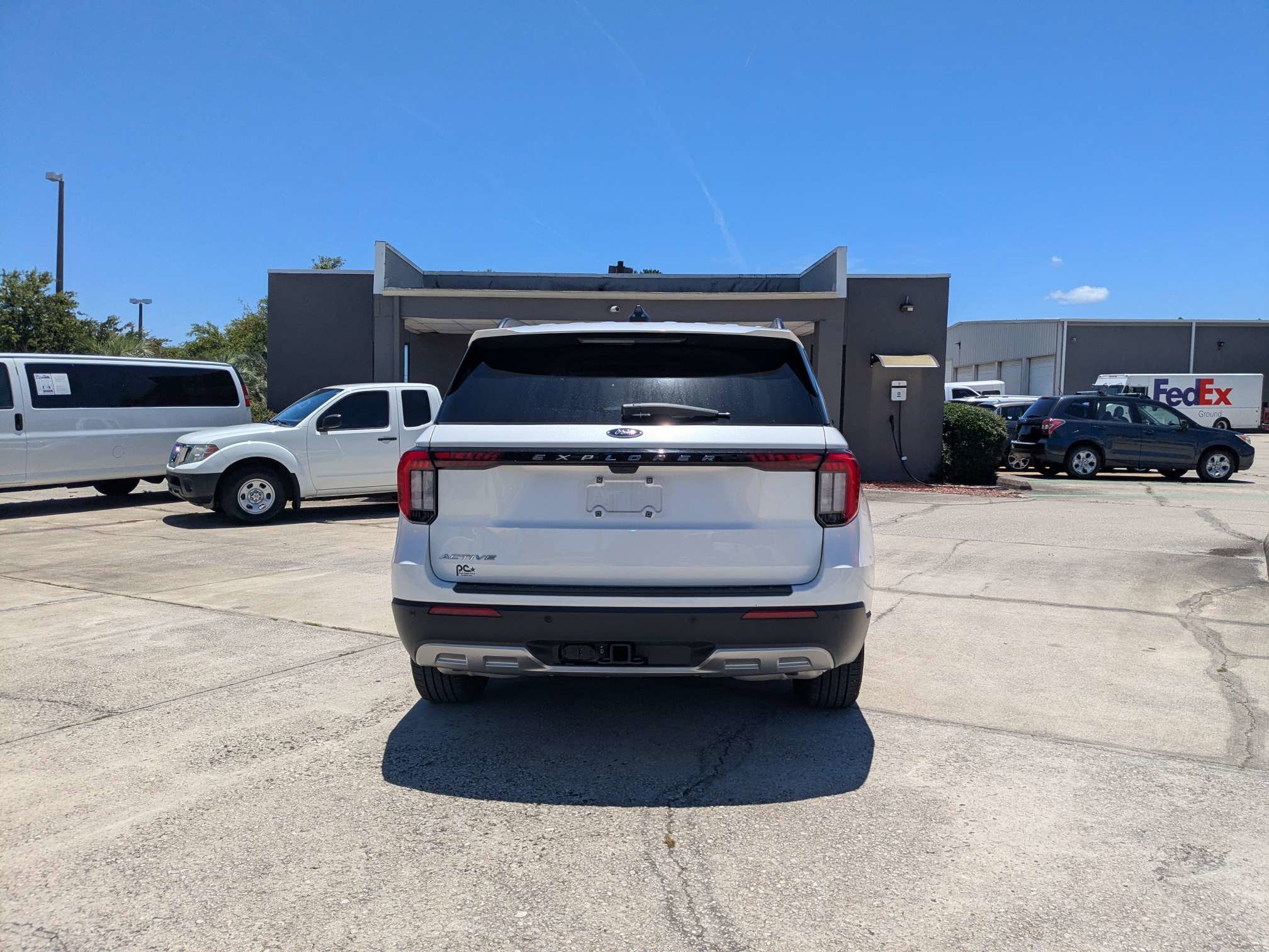 Certified 2025 Ford Explorer Active w/ Active Comfort Package RWD image 5