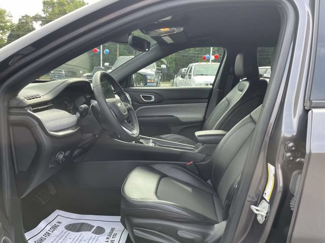 Used 2024 Jeep Compass Latitude AWD/4WD image 15